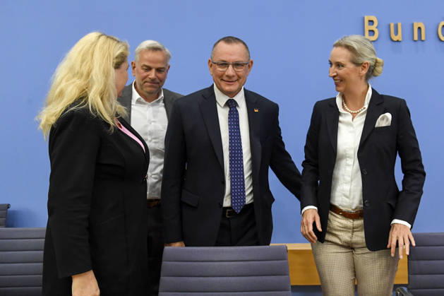 ABB BPK- Leif-Erik Holm, AfD-Mecklenburg-Vorpommern Kristin Brinker, AfD-Spitzenkandidatin in Berlin. Alice Weidel, Bundessprecherin der AfD und Co-Vorsitzende der AfD-Fraktion , Tino Chrupalla, Bundessprecher der AfD und Co-Vorsitzender der AfD-Fraktion Thema AfD - Auswirkungen der Landtagswahlen in Berlin und Mecklenburg-Vorpommern auf die Bundespolitik Statment auf der BPK Bundespressekonferenz am 21.09.2026 in Berlin Berlin Deutschland