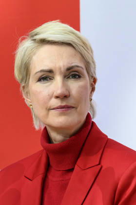 im Bild v.l.: Manuela Schwesig, GER, Berlin, SPD Pressekonferenz nach den Wahlen in Berlin und Mecklenburg Vorpommern - MV, im Atrium, Willy-Brandt-Haus, Wilhelmstraße 141, 10963 Berlin, 21.09.2026, Copyright: HMBxMedia UwexKoch