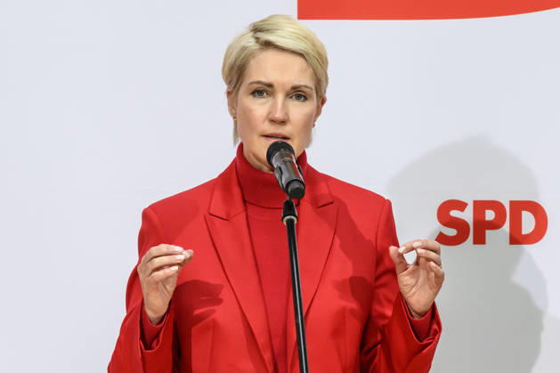 im Bild v.l.: Manuela Schwesig, GER, Berlin, SPD Pressekonferenz nach den Wahlen in Berlin und Mecklenburg Vorpommern - MV, im Atrium, Willy-Brandt-Haus, Wilhelmstraße 141, 10963 Berlin, 21.09.2026, Copyright: HMBxMedia UwexKoch