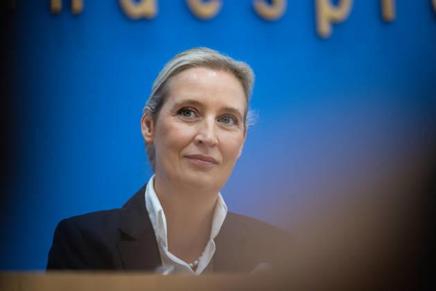 AfD - Auswirkungen der Landtagswahlen in Berlin und Mecklenburg-Vorpommern auf die Bundespolitik. Deutschland, Berlin am 21. September 2026 Einen Tag nach den Erfolgen der AfD bei den Landtagswahlen in Mecklenburg-Vorpommern und der Wahl zum Berliner Abgeordnetenhaus stellen sich die AfD-Vorsitzenden gemeinsam mit den Spitzenkandidaten Leif-Erik Holm und Kristin Brinker in der Bundespressekonferenz den Fragen der Presse. Im Bild: Alice Weidel, Bundessprecherin der AfD und Co-Vorsitzende der AfD-Fraktion im Deutschen Bundestag.