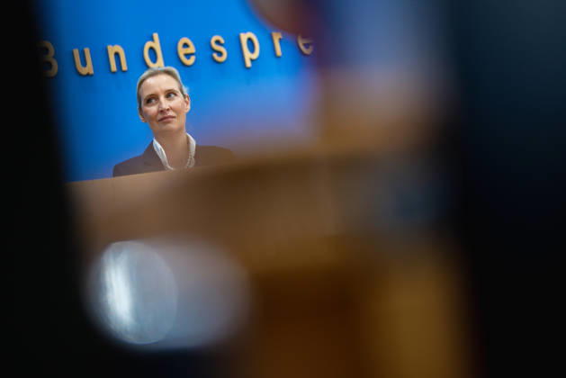 AfD - Auswirkungen der Landtagswahlen in Berlin und Mecklenburg-Vorpommern auf die Bundespolitik. Deutschland, Berlin am 21. September 2026 Einen Tag nach den Erfolgen der AfD bei den Landtagswahlen in Mecklenburg-Vorpommern und der Wahl zum Berliner Abgeordnetenhaus stellen sich die AfD-Vorsitzenden gemeinsam mit den Spitzenkandidaten Leif-Erik Holm und Kristin Brinker in der Bundespressekonferenz den Fragen der Presse. Im Bild: Alice Weidel, Bundessprecherin der AfD und Co-Vorsitzende der AfD-Fraktion im Deutschen Bundestag.