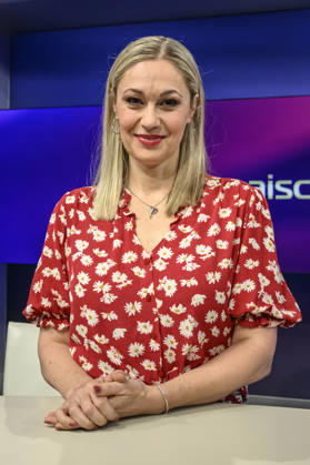 im Bild v.l.: Ruth Moschner (Moderatorin), GER, Berlin, Studio, zu Gast bei Maischberger, politische Talkshow, TV, Format, mit Moderatorin Sandra Maischberger, Das Erste, aus Adlershof Am Studio 20, 21.09.2026, Copyright: HMBxMedia UwexKoch