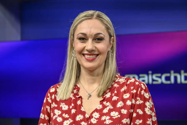 im Bild v.l.: Ruth Moschner (Moderatorin), GER, Berlin, Studio, zu Gast bei Maischberger, politische Talkshow, TV, Format, mit Moderatorin Sandra Maischberger, Das Erste, aus Adlershof Am Studio 20, 21.09.2026, Copyright: HMBxMedia UwexKoch