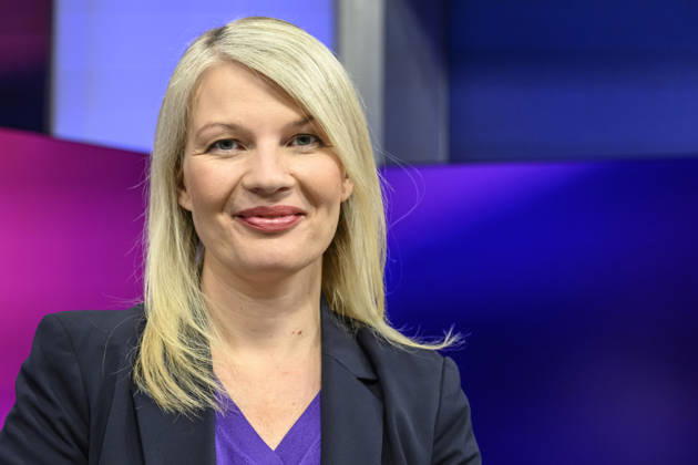 im Bild v.l.: Annett Meiritz (Handelsblatt), GER, Berlin, Studio, zu Gast bei Maischberger, politische Talkshow, TV, Format, mit Moderatorin Sandra Maischberger, Das Erste, aus Adlershof Am Studio 20, 21.09.2026, Copyright: HMBxMedia UwexKoch