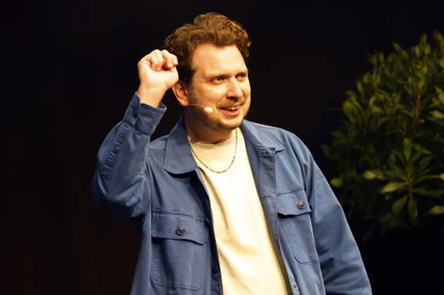 Joab Nist bei der 10. Verleihung des Comedy-Preises Recklinghäuser Hurz im Ruhrfestspielhaus. Recklinghausen, 21.09.2026