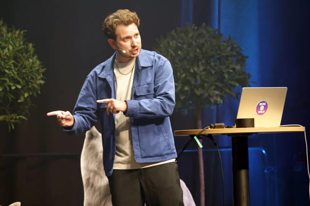 Joab Nist bei der 10. Verleihung des Comedy-Preises Recklinghäuser Hurz im Ruhrfestspielhaus. Recklinghausen, 21.09.2026