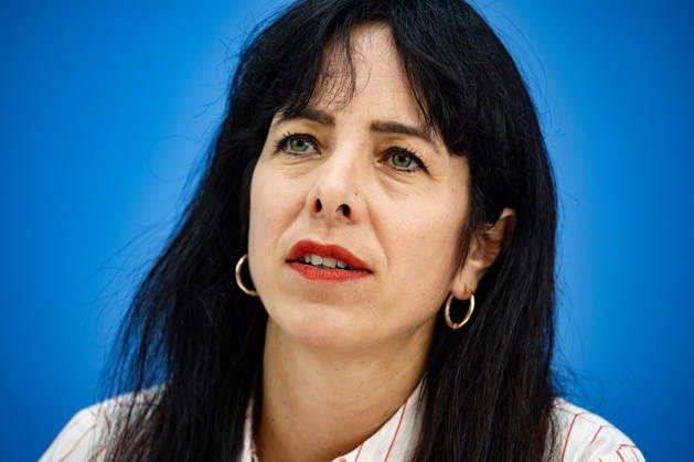 Spitzenkandidatin der Linken in Berlin Elif Eralp in der Bundespressekonferenz in Berlin am 21.09.2026. Die Linke hat die Wahlen in Berlin mit etwa 25,7% gewonnen und in Mecklenburg-Vorpommern etwa 6,5% der Stimmen erhalten. Pressekonferenz der Linke in der Bundespressekonferenz nach der Wahlen in Mecklenburg-Vorpommern und Berlin