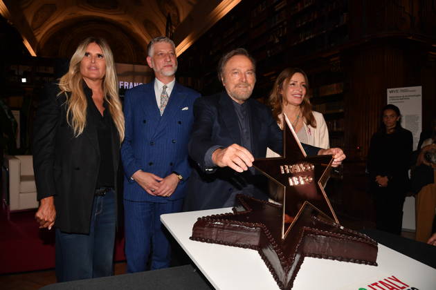 IPA88844500 - Rome, Ministry of Culture: Celebration for Franco Nero’s Stella Award. Pictured: Tiziana Rocca, Alessandro Giuli, Franco Nero, Lucia Borgonzoni Copyright: xVincenzoxLandix xVincenzoxLandix IPA88844500