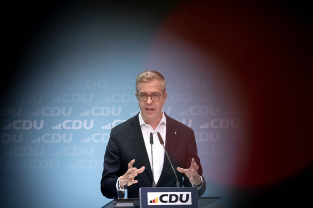 Stefan Evers DEU, Deutschland, Germany, Berlin, 21.09.2026 Stefan Evers , Spitzenkandidat der Berliner CDU waehrend der Pressekonferenz mit dem Spitzenkandidaten der Berliner CDU zum Wahlausgang bei den Landtagswahlen in Mecklenburg-Vorpommern und der Berliner Wahl zur Abgeordnetenhauswahl in der Parteizentrale der CDU im Konrad Adenauer Haus in Berlin Deutschland . Die CDU hat in Mecklenburg-Vorpommern erstmals die 5 Prozent Huerde verfehlt und auch in Berlin stark verloren en: Stefan Evers , lead candidate of the Berlin CDU (right) during a press conference with the lead candidate of the Berlin CDU regarding the results of the state elections in Mecklenburg-Western Pomerania and the Berlin House of Representatives election, held at the C