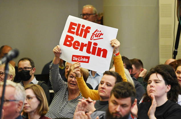 Die Linke Berlin Party Conference in Berlin BERLIN, GERMANY – SEPTEMBER 25: Party members take part in the extraordinary session of the 10th State Party Congress of the Die Linke (The Left Party) to assess the election results in Berlin on September 25, 2026. Mayor candidate Elif Eralp also took part in the conference. Volodymyr Sindieiev Anadolu Berlin Germany. Editorial use only. Please get in touch for any other usage. Copyright: x2026xAnadoluxVolodymyrxSindieievx
