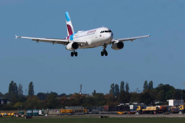 25.09.2026, xsvx, Reise, Urlaub,Wirtschaft, emwir, D-AGWR, Airbus A319-132, Baujahr: 2010, Eurowings (Lufthansa Group), Deutschland, Hex Code: 3C5EF2, MSN: 4285, Besonderheit: ursprünglich 2010 an Germanwings ausgeliefert; später als OE-LYX bei Eurowings Europe und 9H-EXR bei Eurowings Europe Malta, seit Januar 2024 wieder als D-AGWR bei Eurowings; Landung Arrival Stuttgart