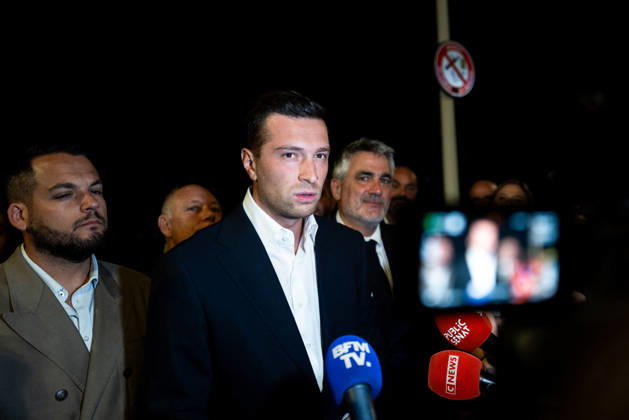 Jordan Bardella At RN Election Night Event After Senate Elections - La Seyne-sur-Mer Jordan Bardella, president of the National Rally party (RN), at the election night event announcing the results of the Senate elections, which, for the first time, allowed his party to form a caucus in the Senate with 13 elected senators, in La Seyne-sur-Mer, France, on September 27. Photo by Laurent Coust ABACAPRESS.COM La Seyne-sur-Mer France  Copyright: xCoustxLaurent ABACAx