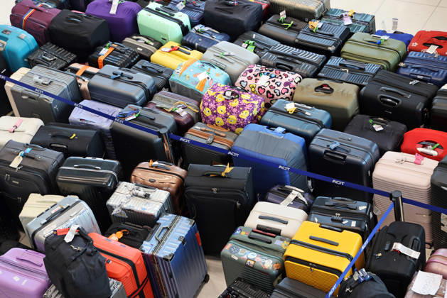 Backlog of luggage at Suvarnabhumi Airport after flood delays, Bangkok, Thailand - 29th September 2026 Piles of luggage at Suvarnabhumi Airport in Bangkok, Thailand, after flooding caused staff shortages to deal with the backlog of bags and suitcases arriving on scheduled flights. Bangkok Thailand Copyright: xPaulxBrownx