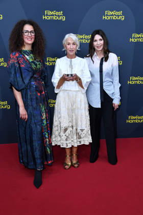 Malika Rabahallah, Helen Mirren und Iris Berben bei der Verleihung des Douglas Sirk Preis für Helen Mirren in Hamburg am 29.09.2026