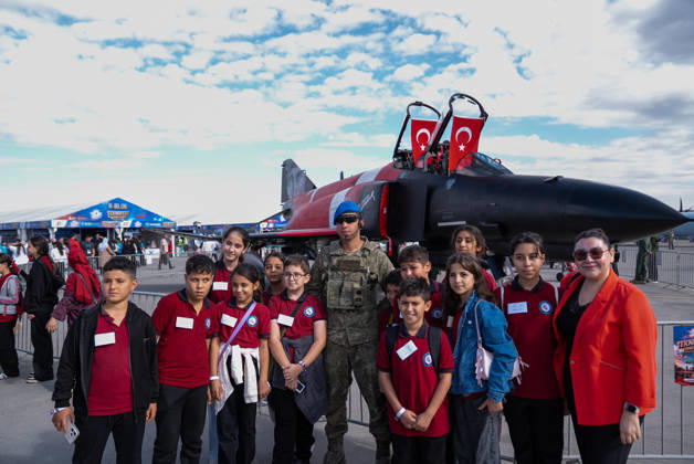 TEKNOFEST Southeast in Turkiye s Sanliurfa SANLIURFA, TURKIYE - OCTOBER 1: TEKNOFEST Southeast, the world’s largest aviation, space, and technology festival, continues on the second day of its 15th edition at Sanliurfa GAP Airport in Sanliurfa, Turkiye, on October 1, 2026. Arman Onal Anadolu Sanliurfa Turkey. Editorial use only. Please get in touch for any other usage. Copyright: x2026xAnadoluxArmanxOnalx