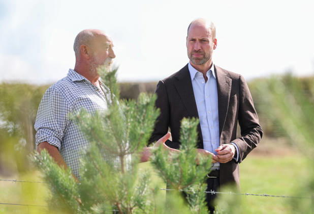 The Prince Of Wales Visits Monmouthshire And Herefordshire ABERGAVENNY, WALES - OCTOBER 01: Prince William, Prince Of Wales (R) speaks with Jim Beavan from Great Tre-rhew Farm, a local farming family, who have partnered with the charity Stump Up For Trees, to use their land for upstream flooding interventions and the charity s goal of planting one million native trees across South Wales, at White Castle Farm on October 01, 2026 in Abergavenny, Wales. The Prince of Wales visited the region to meet with those tackling the threat of flooding caused by extreme weather conditions., Credit:Chris Jackson PA ROTA - B68 Avalon United Kingdom, Wales, Abergavenny  Copyright: xChrisxJacksonx xPAxROTAx-xB68x xAvalonx 1139798685