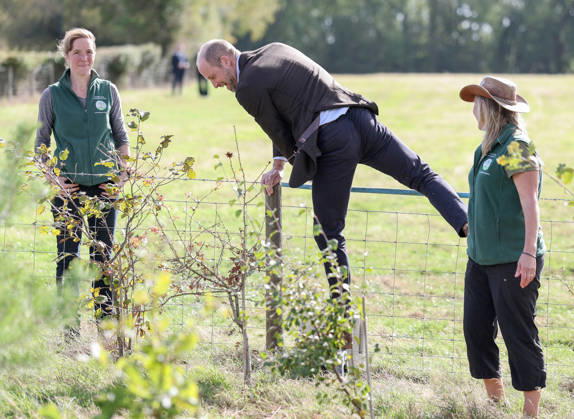 The Prince Of Wales Visits Monmouthshire And Herefordshire ABERGAVENNY, WALES - OCTOBER 01: Prince William, Prince Of Wales climbs over a wire fence during a visit to the charity Stump Up For Trees, to hear about the charity s goal of planting one million native trees across South Wales, at White Castle Farm on October 01, 2026 in Abergavenny, Wales. The Prince of Wales also visited the region to meet with those tackling the threat of flooding caused by extreme weather conditions., Credit:Chris Jackson PA ROTA - B68 Avalon United Kingdom, Wales, Abergavenny  Copyright: xChrisxJacksonx xPAxROTAx-xB68x xAvalonx 1139798716