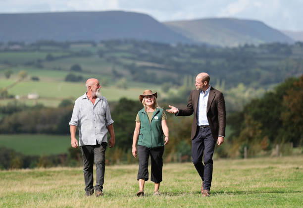 The Prince Of Wales Visits Monmouthshire And Herefordshire ABERGAVENNY, WALES - OCTOBER 01: Prince William, Prince Of Wales (R) speaks with Jim Beavan and Kate Beavan from Great Tre-rhew Farm, a local farming family, who have partnered with the charity Stump Up For Trees, to use their land for upstream flooding interventions and the charity s goal of planting one million native trees across South Wales, at White Castle Farm on October 01, 2026 in Abergavenny, Wales. The Prince of Wales visited the region to meet with those tackling the threat of flooding caused by extreme weather conditions., Credit:Chris Jackson PA ROTA - B68 Avalon United Kingdom, Wales, Abergavenny Copyright: xChrisxJacksonx xPAxROTAx-xB68x xAvalonx 1139798746