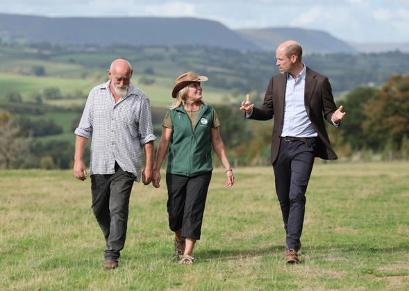 The Prince Of Wales Visits Monmouthshire And Herefordshire ABERGAVENNY, WALES - OCTOBER 01: Prince William, Prince Of Wales (R) speaks with Jim Beavan and Kate Beavan from Great Tre-rhew Farm, a local farming family, who have partnered with the charity Stump Up For Trees, to use their land for upstream flooding interventions and the charity s goal of planting one million native trees across South Wales, at White Castle Farm on October 01, 2026 in Abergavenny, Wales. The Prince of Wales visited the region to meet with those tackling the threat of flooding caused by extreme weather conditions., Credit:Chris Jackson PA ROTA - B68 Avalon United Kingdom, Wales, Abergavenny  Copyright: xChrisxJacksonx xPAxROTAx-xB68x xAvalonx 1139799951