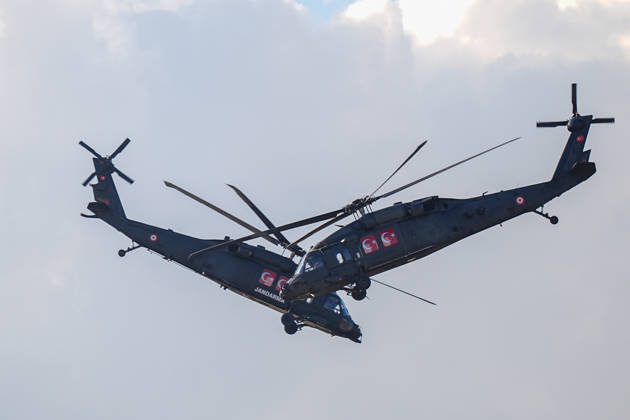 TEKNOFEST Southeast in Turkiye s Sanliurfa SANLIURFA, TURKIYE - OCTOBER 1: The Turkish Gendarmerie s Steel Wings team performs a demonstration flight during TEKNOFEST Southeast, world s largest aviation, space, and technology festival at the Sanliurfa GAP Airport for its 15th edition in Sanliurfa, Turkiye on October 01, 2026. Adem Kutucu Anadolu Sanliurfa Turkey. Editorial use only. Please get in touch for any other usage. Copyright: x2026xAnadoluxAdemxKutucux