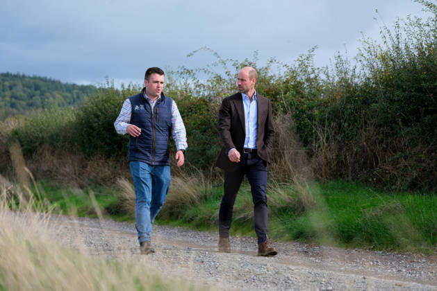 Britain s Prince William on a visit examining the role of regenerative farming in climate resilience, in Hereford Britain s Prince William meets Harry Davies, the incoming tenant of the Duchy of Cornwall s first regenerative Farm Business Tenancy, during a visit to examine the role of regenerative farming in climate resilience in Hereford, Britain, October 1, 2026., Credit:Mathieu Willcocks PA ROTA - B68 Avalon UNITED KINGDOM, Hereford Copyright: xMathieuxWillcocksx xPAxROTAx-xB68x xAvalonx 1139840910