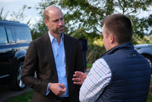 Britain s Prince William on a visit examining the role of regenerative farming in climate resilience, in Hereford Britain s Prince William meets Harry Davies, the incoming tenant of the Duchy of Cornwall s first regenerative Farm Business Tenancy, during a visit to examine the role of regenerative farming in climate resilience in Hereford, Britain, October 1, 2026., Credit:Mathieu Willcocks PA ROTA - B68 Avalon UNITED KINGDOM, Hereford Copyright: xMathieuxWillcocksx xPAxROTAx-xB68x xAvalonx 1139840919