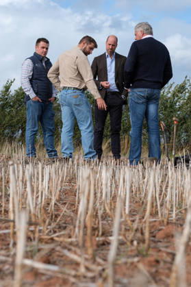 Britain s Prince William on a visit examining the role of regenerative farming in climate resilience, in Hereford Britain s Prince William speaks with Regenified s Josh Fontenot and John Gregson, next to Harry Davies, the incoming tenant of the Duchy of Cornwall s first regenerative Farm Business Tenancy, during a visit to examine the role of regenerative farming in climate resilience in Hereford, Britain, October 1, 2026., Credit:Mathieu Willcocks PA ROTA - B68 Avalon UNITED KINGDOM, Hereford Copyright: xMathieuxWillcocksx xPAxROTAx-xB68x xAvalonx 1139840927
