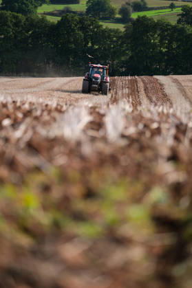 Britain s Prince William on a visit examining the role of regenerative farming in climate resilience, in Hereford Britain s Prince William drives a farming vehicle with Harry Davies, the incoming tenant of the Duchy of Cornwall s first regenerative Farm Business Tenancy, during a visit to examine the role of regenerative farming in climate resilience in Hereford, Britain, October 1, 2026., Credit:Mathieu Willcocks PA ROTA - B68 Avalon UNITED KINGDOM, Hereford Copyright: xMathieuxWillcocksx xPAxROTAx-xB68x xAvalonx 1139840965