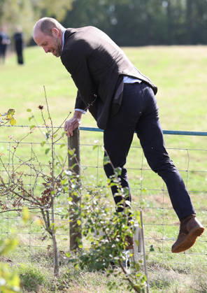 The Prince Of Wales Visits Monmouthshire And Herefordshire ABERGAVENNY, WALES - OCTOBER 01: Prince William, Prince Of Wales climbs over a wire fence during a visit to the charity Stump Up For Trees, to hear about the charity s goal of planting one million native trees across South Wales, at White Castle Farm on October 01, 2026 in Abergavenny, Wales. The Prince of Wales also visited the region to meet with those tackling the threat of flooding caused by extreme weather conditions., Credit:Chris Jackson PA ROTA - B68 Avalon United Kingdom, Wales, Abergavenny Copyright: xChrisxJacksonx xPAxROTAx-xB68x xAvalonx 1139841008