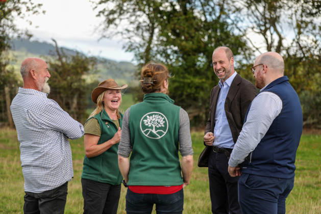 The Prince of Wales Meets Communities, Organisations and Farmers Tackling Flood Risk and Climate-Resilience in Monmouthshire and Herefordshire 01 10 2026. White Castle Farm, Monmouthshire, UK. The Prince of Wales during a visit to White Castle Farm to meet representatives from Stump Up For Trees, a community based environmental charity working across South Wales to restore native woodland and recognise its powerful potential to support sustainable solutions to flooding risk. The Prince met a local farming family who have partnered with the charity to use their land for upstream flooding interventions. He also joined volunteers participating in a seed collection activity and heard about the organisation™s progress towards its goal of plant  Copyright: xAndrewxParsonsx xKensingtonxPalacex xB66x xAvalonx 1139841432