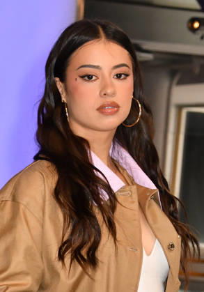 NEW YORK, NY- OCTOBER 1: Amber Midthunder pictured during a visit to he Empire State Building Ahead of the Release of Mike Flannigan s Carrie on October 1, 2026 in New York City. Copyright: xmpi099 MediaPunchx