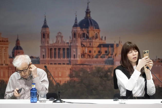 Woody Allen und Alexi Wasser beim offiziellen Empfang zum Drehstart des Woody Allen Fall Project 2026 in den Teatros del Canal. Madrid, 01.10.2026