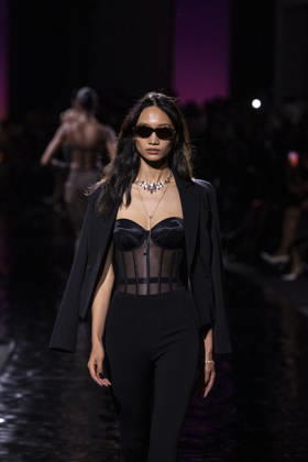 Messika’s Terres de Contrastes fashion show, held alongside the Spring Summer 2027 Ready-to-Wear collections during Paris Fashion Week (PFW) on October 1, 2026, in Paris, France, Messika’s Terres de Contrastes fashion show on the sidelines of the Spring Summer 2027 Ready-to-Wear collections during Paris Fashion Week (PFW) on October 1, 2026, in Paris, France Copyright: xAgencex xBestimagexAgencex xBestimagex
