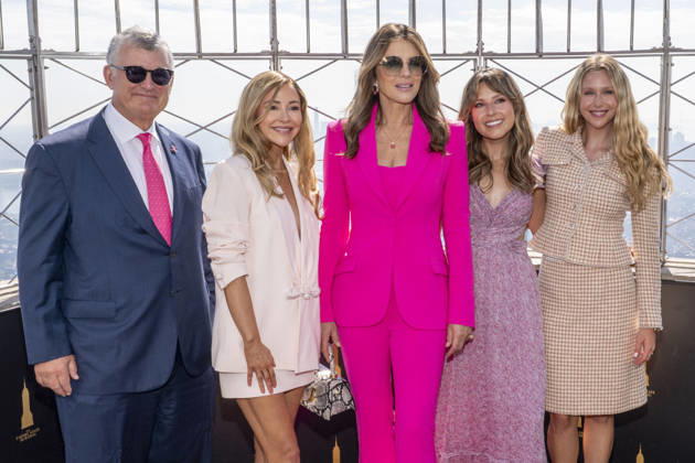 October 1, 2026, New York, New York, USA: WILLIAM P. LAUDER, BRIDGET BAHL, ELIZABETH HURLEY, KATIE THURSTON and MIRANDA MCKEON visit the Empire State Building in New York to honor Breast Cancer Awareness Month and the Breast Cancer Campaign with The Estee Lauder Company. 1 October 2026 New York USA  - ZUMAa265 20261001_zep_a265_048 Copyright: xEricxAcquayex