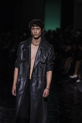 Messika’s Terres de Contrastes fashion show, held alongside the Spring Summer 2027 Ready-to-Wear collections during Paris Fashion Week (PFW) on October 1, 2026, in Paris, France. Messika’s Terres de Contrastes fashion show on the sidelines of the Spring Summer 2027 Ready-to-Wear collections during Paris Fashion Week (PFW) on October 1, 2026, in Paris, France Copyright: xAgencex xBestimagexAgencex xBestimagex