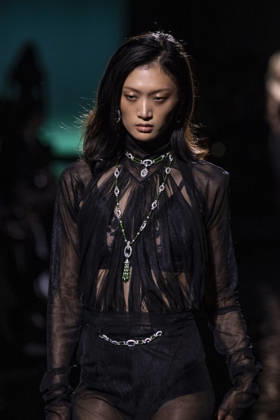 Messika’s Terres de Contrastes fashion show, held alongside the Spring Summer 2027 Ready-to-Wear collections during Paris Fashion Week (PFW) on October 1, 2026, in Paris, France. Messika’s Terres de Contrastes fashion show on the sidelines of the Spring Summer 2027 Ready-to-Wear collections during Paris Fashion Week (PFW) on October 1, 2026, in Paris, France  Copyright: xAgencex xBestimagexAgencex xBestimagex