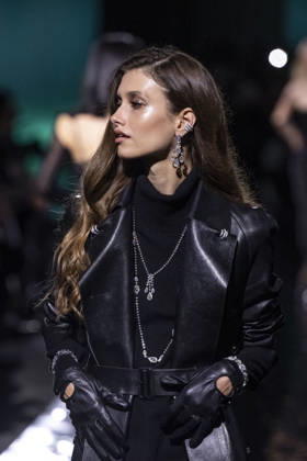 Messika’s Terres de Contrastes fashion show, held alongside the Spring Summer 2027 Ready-to-Wear collections during Paris Fashion Week (PFW) on October 1, 2026, in Paris, France. Messika’s Terres de Contrastes fashion show held on the sidelines of the Spring Summer 2027 Ready-to-Wear collections during Paris Fashion Week (PFW) on October 1, 2026, in Paris, France  Copyright: xAgencex xBestimagexAgencex xBestimagex
