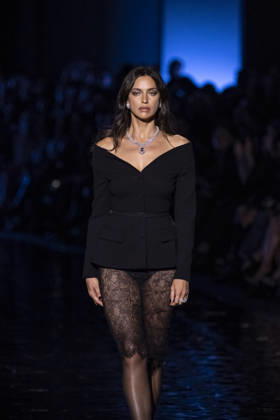 Irina Shayk at the Messika Terres de Contrastes fashion show on the sidelines of the Spring Summer 2027 Ready-to-Wear collections during Paris Fashion Week (PFW) on October 1, 2026, in Paris, France. Messika’s Terres de Contrastes fashion show on the sidelines of the Spring Summer 2027 Ready-to-Wear collections during Paris Fashion Week (PFW) on October 1, 2026, Paris, France  Copyright: xAgencex xBestimagexAgencex xBestimagex