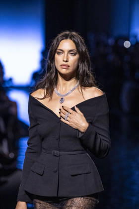 Irina Shayk at the Messika Terres de Contrastes fashion show on the sidelines of the Spring Summer 2027 Ready-to-Wear collections during Paris Fashion Week (PFW) on October 1, 2026, in Paris, France. Messika’s Terres de Contrastes fashion show on the sidelines of the Spring Summer 2027 Ready-to-Wear collections during Paris Fashion Week (PFW) on October 1, 2026, Paris, France  Copyright: xAgencex xBestimagexAgencex xBestimagex