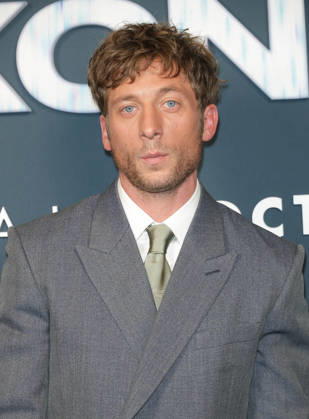 Jeremy Allen White Premiere of the film *The Social Reckoning* at the Pathé Palace cinema in Paris on October 1, 2026 Coadic Guirec Bestimage Premiere of the film *The Social Reckoning* at the Pathé Palace cinema in Paris on October 1, 2026 Paris, France  Copyright: xCOADICxGUIRECx xBESTIMAGExCOADICxGUIRECx xBESTIMAGEx