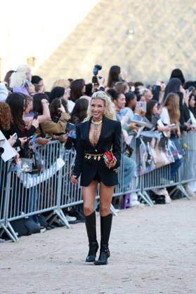 Guest at the Schiaparelli Spring Summer 2027 Women’s Ready-to-Wear Collection fashion show during Paris Fashion Week (PFW) on October 1, 2026. Florian Lavielle, Bestimage. Schiaparelli’s Spring Summer 2027 Women’s Ready-to-Wear Collection fashion show at Paris Fashion Week (PFW) on October 1, 2026, Paris, France  Copyright: xFlorianxLaviellex xBestimagexFlorianxLaviellex xBestimagex