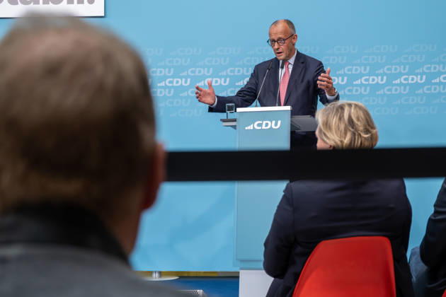 Bundeskanzler Friedrich Merz bei der abschließenden Wahlkampfveranstaltung der CDU anlässlich der bevorstehenden Berliner Abgeordnetenhauswahl im Konrad-Adenauer-Haus in Berlin. Chancellor Friedrich Merz at the CDU s final campaign rally ahead of the upcoming Berlin House of Representatives election at the Konrad Adenauer House in Berlin. Wahlkampf in Berlin