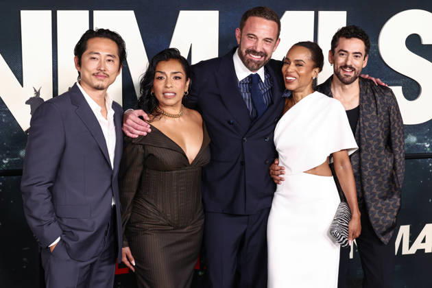 World Premiere Of Netflix s Animals WESTWOOD, LOS ANGELES, CALIFORNIA, USA - OCTOBER 01: Steven Yeun, Adriana Paz, Ben Affleck, Kerry Washington and Luis Gerardo Mendez arrive at the World Premiere Of Netflix s Animals held at Westwood Village Theater on October 1, 2026 in Westwood, Los Angeles, California, United States. Westwood Westwood Village Theater California United States Copyright: xXavierxCollin ImagexPressxAgencyx