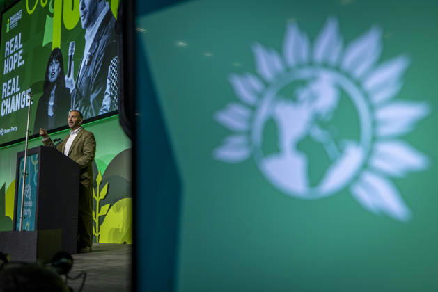 2 October 2026: Zack Polanski Delivers Green Party Leaders™ Speech at Annual Conference in Brighton BRIGHTON, ENGLAND 2 October 2026: Green Party leader Zack Polanski delivers his leaders™ speech at the Green Party annual conference at the Brighton Centre. Polanski outlined proposals for a three-year emergency brake on private rent increases, criticised the Labour government and called for the de-proscription of Palestine Action., Credit:Abdullah Bailey Anthony Bailey - B2421 Avalon  Copyright: xAbdullahxBaileyx xAnthonyxBaileyx-xB2421x xAvalonx 1140081283