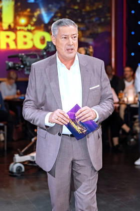 MDR - Riverboat. Moderator Joachim Llambi anläßlich der Aufzeichnung der MDR - Talkshow Riverboat am 02.10.2026 in der Mediacity Leipzig. 20261002SFL0003