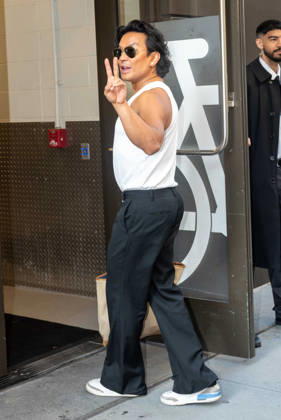 NEW YORK, NY- OCTOBER 2: Prabal Gurung seen at ABC Studios in in New York City on October 2, 2026. Credit: AdMedia USA - ZUMAa123 20261002_zaa_a123_002 Copyright: xCamaraxPorterx