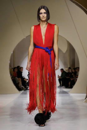 (261003) -- PARIS, Oct. 3, 2026 -- A model presents a creation from the Womenswear Spring Summer 2027 collections by Givenchy during the Paris Fashion Week in Paris, France, Oct. 2, 2026. ( Handout via Xinhua) FRANCE-PARIS-FASHION WEEK-GIVENCHY MeetEurope 