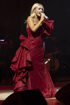 Katherine Jenkins performs at Bridgewater Hall Katherine Jenkins OBE performs at Bridgewater Hall, Manchester, England, on the first night of her 25th Anniversary Tour, Credit:Mike Gray MIKE GRAY - B4227 Avalon  Copyright: xMikexGrayx xMIKExGRAYx-xB4227x xAvalonx 1140146543