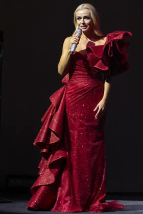 Katherine Jenkins performs at Bridgewater Hall Katherine Jenkins OBE performs at Bridgewater Hall, Manchester, England, on the first night of her 25th Anniversary Tour, Credit:Mike Gray MIKE GRAY - B4227 Avalon  Copyright: xMikexGrayx xMIKExGRAYx-xB4227x xAvalonx 1140146582