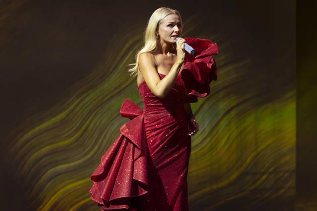 Katherine Jenkins performs at Bridgewater Hall Katherine Jenkins OBE performs at Bridgewater Hall, Manchester, England, on the first night of her 25th Anniversary Tour, Credit:Mike Gray MIKE GRAY - B4227 Avalon  Copyright: xMikexGrayx xMIKExGRAYx-xB4227x xAvalonx 1140146759